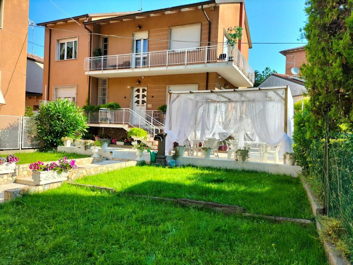 Hotel Domus Cesena Exterior foto